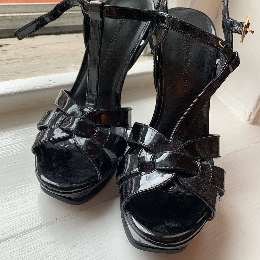 Black High heels